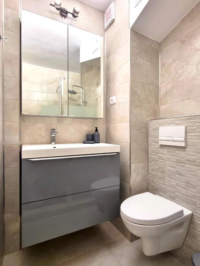 Inima Iasului - Central View Apartment ยาช ภายนอก รูปภาพ